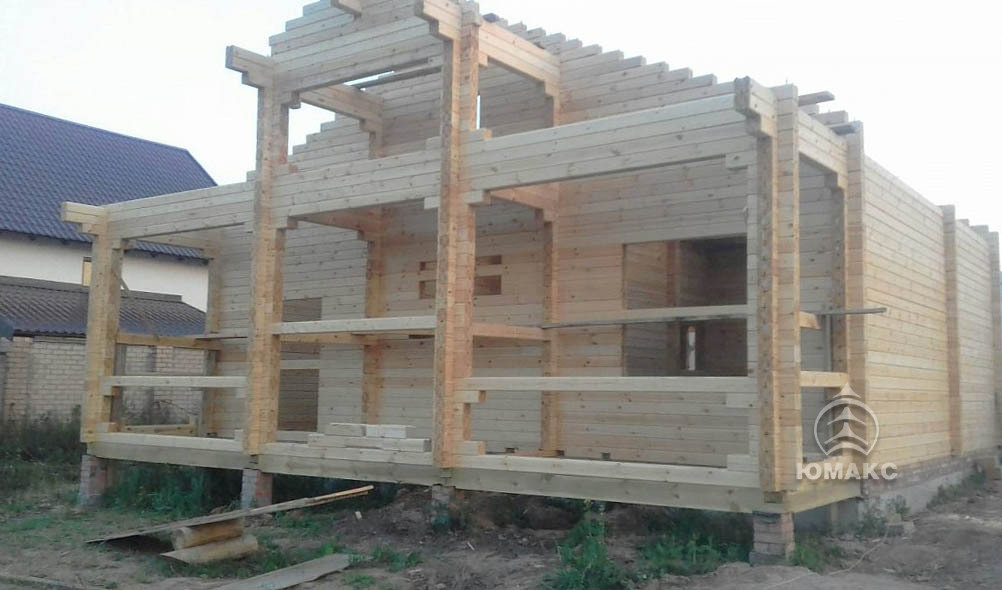 Процесс строительства дома из бруса